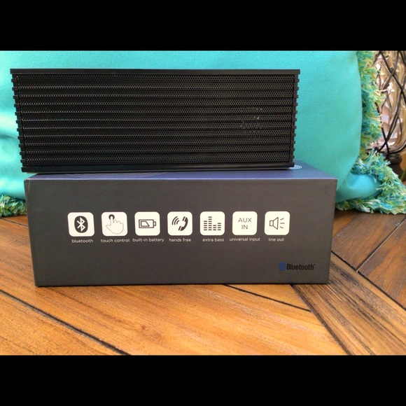 Ifidelity Soundwave Bluetooth speaker. NWOT - Picture 2 of 5
